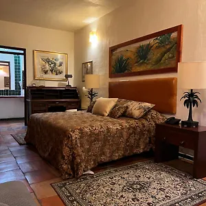 Casa Hotel Tlaquepaque